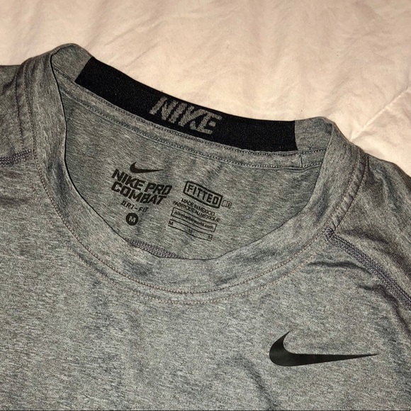 Men’s Nike Pro Combat Fitted Muscle Top - Picture 3 of 8